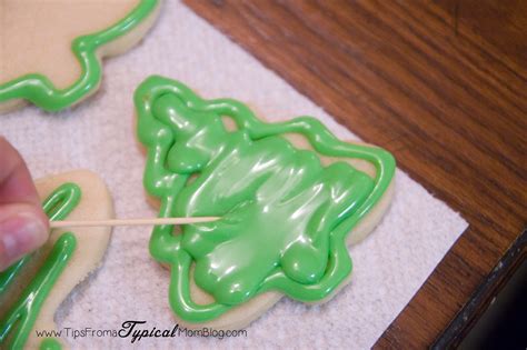 Can you use regular icing? Royal Icing without Egg Whites or Meringue Powder - Tips from a Typical Mom