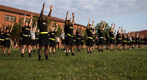 Building Strength Endurance And Mobility Army Physical Readiness