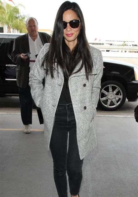 Get The Look Olivia Munn Keeps It Casual Uinterview