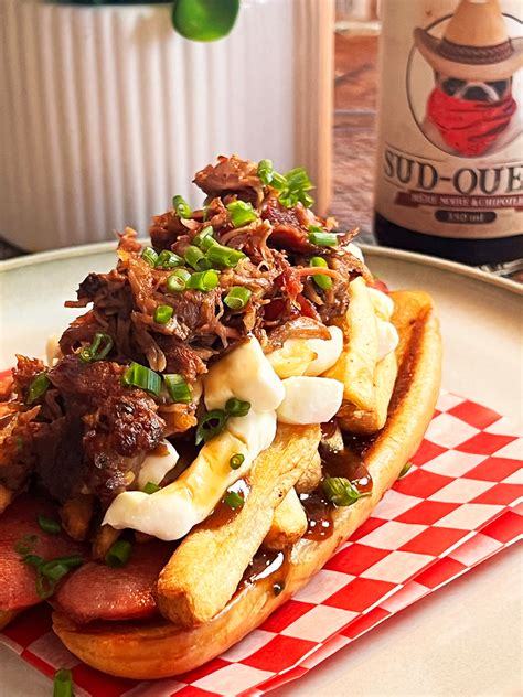 Hot Dog Poutine Deluxe Les Sauces Firebarns