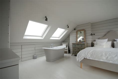 Loft Conversion Bedroom With Cast Iron Bath Featured On Sarah Beeny