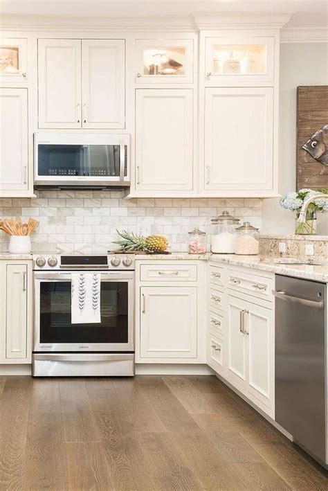 Looking for where to buy surplus kitchen cabinets for your home? 36 Superb White Cabinet Designs Ideas For Kitchen ...