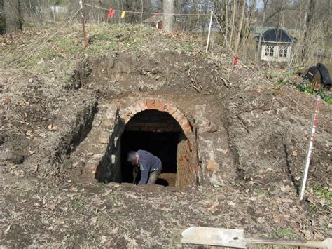 All a root cellar is is a cold, dark location that also has the right level of humidity to allow some types of fruit and vegetables to last months without any processing at all. 32 best old root cellars images on Pinterest | Root cellar ...