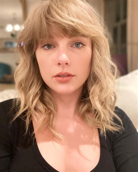 Taylor Swift With No Makeup See Natural Photos Of Her
