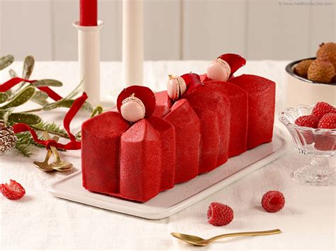 Bûche de Noël glacée framboises litchis