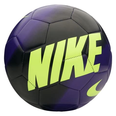 Leuk dat je actief wilt zijn op de grootste voetbal community van nederland. Nike Mercurial Fade Voetbal