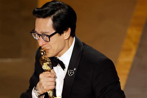 Ke Huy Quan Gives Emotional Speech After Oscar Win