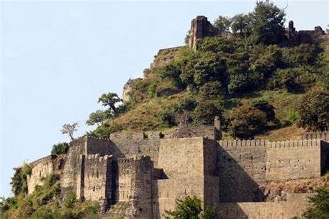 Kangra Fort Largest Fort In The Himalayas Himtimes