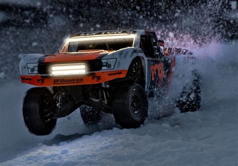 Traxxas Unlimited Desert Racer (UDR) with Lights - Fox Racing | Canada ...