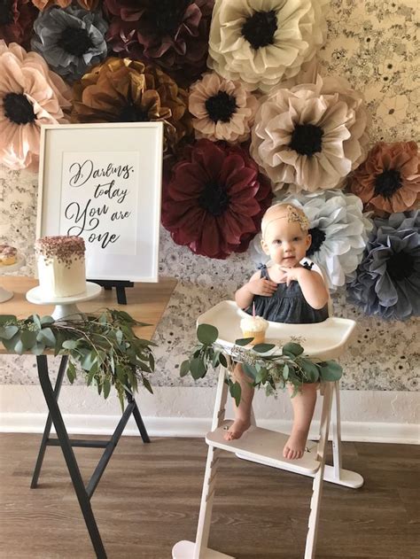 We've collected 100 first birthday party ideas that'll bring a smile to your child's face. Kara's Party Ideas Fall Floral First Birthday Party | Kara ...