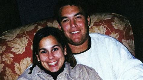 Scott Peterson Becomes A Prime Suspect In His Wifes Disappearance