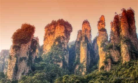 Hintergrundbilder Sonnenlicht Bäume Landschaft Wald Berge China