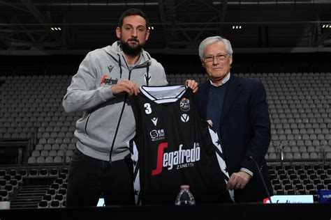 Fortitudo bologna video highlights are collected in the media tab for the most. Marco Belinelli torna alla Virtus Bologna: «Sento un fuoco dentro» - CorrierediBologna.it