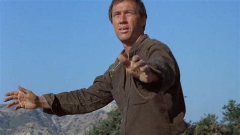 Kung Fu Starring David Carradine As A Shaolin Monk Facts And Stories