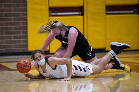 Union Girls Basketball Scrapes By Prairie Photo Gallery The Columbian