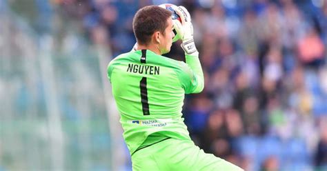 Đọc báo thể thao, bóng filip nguyễn xúc động trong ngày chia tay clb slovan liberec sau hơn 3 năm khoác áo đội bóng này. Filip Nguyễn cùng đội nhà thắng siêu kịch tính, gửi tín ...
