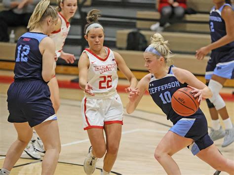 Chc Women Reach 6 0 In Conference With Jefferson Win The Chestnut