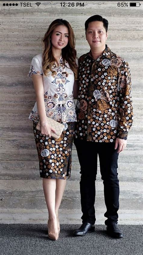 The 25 Best Batik Couple Ideas On Pinterest Model Dress Kebaya