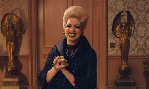 The witches is a 2020 fantasy horror comedy film directed by robert zemeckis and written by zemeckis the film was originally intended for a domestic theatrical release, but instead premiered on hbo max on october 22, 2020. Anne Hathaway is the Grand High Witch in the Trailer for ...