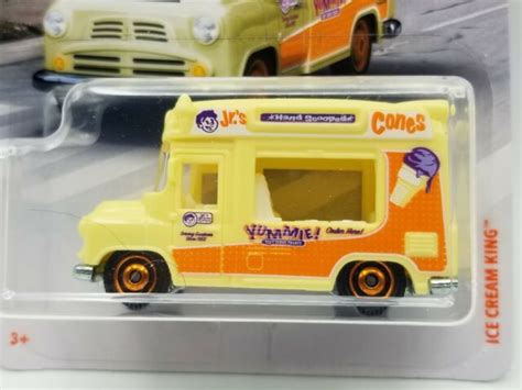 Rare 2019 Mattel Matchbox Ice Cream King Truck Mbx Service 98100