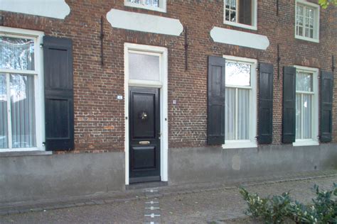 In Baarle Nassau Baarle Hertog Staat Een Huis Waar De Grens Van België En Nederland Precies