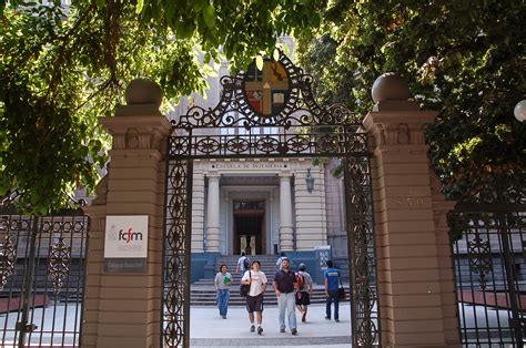 La pontificia universidad católica de chile cuenta con cuatro campus en la ciudad de santiago: Video Proceso Admisión 2012 Facultad de Ciencias Físicas y ...