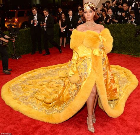 Guo Pei Spent Two Years Hand Making Rihannas Chinese Couture Met Gala
