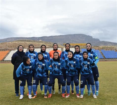 هستی سهرابی فر بازیکن فوتبال کیست؟ عکس فوتبالدخت فوتبال زنان ایران