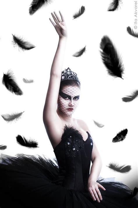 Black Swan Cosplay Nina Sayers By Julrever On Deviantart