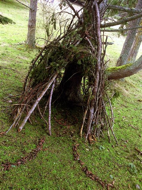 Build An Outdoor Play Shelter With Materials From Nature Ecoparent