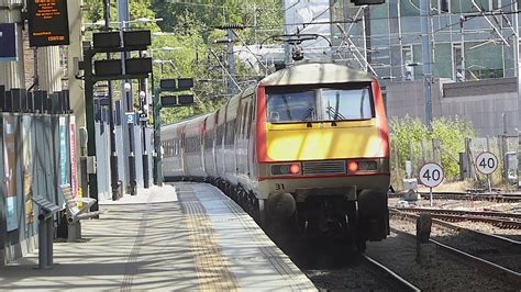 Even today, the lner's gresley pacifics are synonymous with speed and luxury. LNER 225 leaves Edinburgh (4/7/18) - YouTube