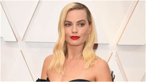 Margot Robbie Dressed In Barbie Pink Takes A Bbc Deepfake Porn Hot Sex Picture
