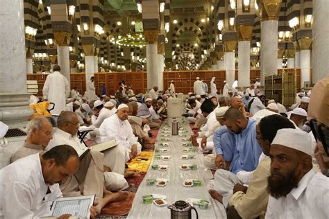 Pengalaman Menghabiskan 10 Malam Terakhir Ramadan Di Jantung Kota