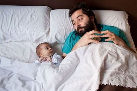 20 Tiernas Fotos De Padres E Hijos En Situaciones Similares