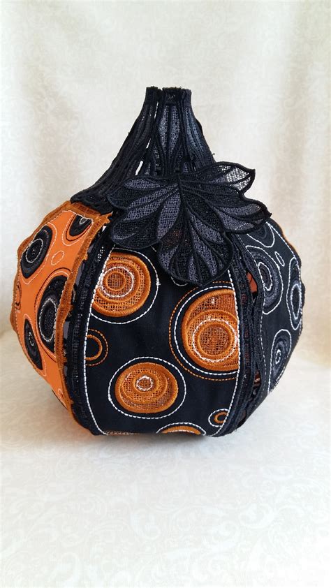 Polkadot (dot) is the newest coin in the cryptocurrency world. Polka Dot 3D freestandinglace Pumpkin | Coin purse, Polka ...