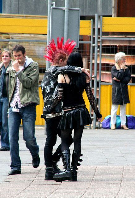 Punk Couple By P Villerius Via Flickr Rock Outfits Emo Outfits Punk