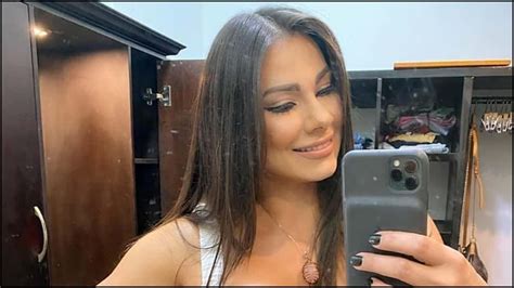 Esperanza Gomez Interpone Tutela Contra Instagram