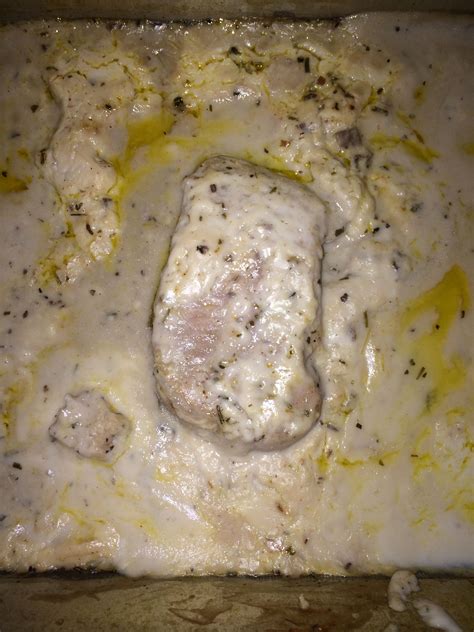 1 (10 ¾ oz) can cream of mushroom soup 2 cups sour cream 1/3 cup water 2 tbsp fresh chopped parsley 6 cup thinly sliced can this recipe be done in the instant pot? Dans Pork Chops Pork Chops 2 cans Campbell's Cream of ...