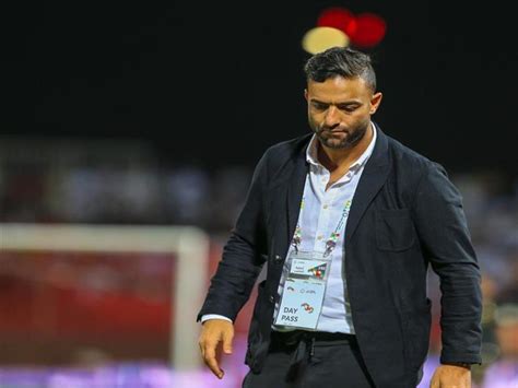 .مباراة الزمالك المصري والهلال السعودي المقرر اقامتها بالرياض يوم 6 أكتوبر على كأس الاتحادان السعودي والمصري يتفقان على إقامة السوبر السعودي المصري على كأس خادم. ميدو ينتقد حكم مباراة الزمالك والمصري | بوابة الأهلي