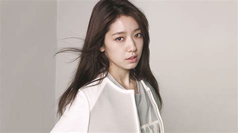 Park Shin Hye 18 Wallpaper 1920x1080 Full Hd Resolution Wallpaper