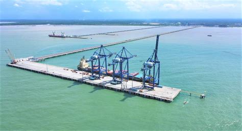 Digagas Jadi Hub Internasional Pelabuhan Kuala Tanjung Sepi Aktivitas