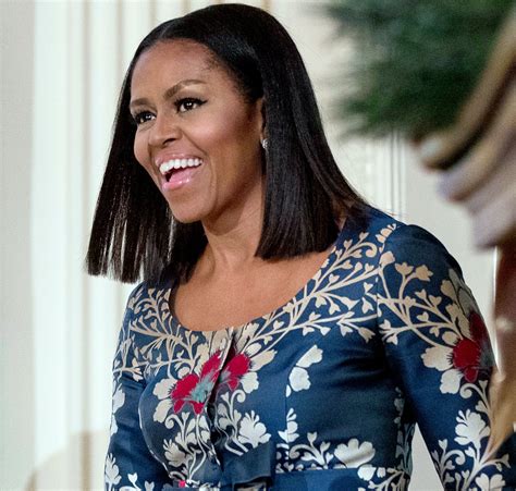 Michelle Obama Debuts New Hairstyle Pics