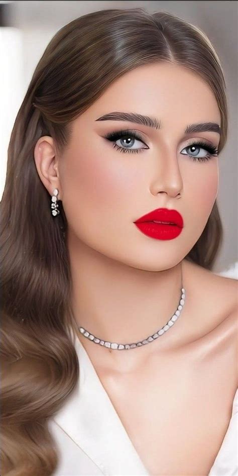 Pin By Ram Narayan On महिलाओं In 2023 Perfect Red Lips Blonde Beauty Arabian Beauty Women