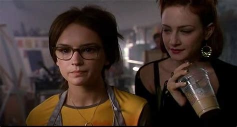 He's all that takes the 1999 romantic comedy she's all that and reverses the roles of the leading characters. The Bad Message the "Nerd Makeover" Scene Sends | The Mary Sue
