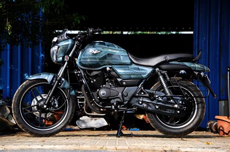Story Behind The Modified Bajaj V15 By Eimor Customs In Ins Vikrant Style