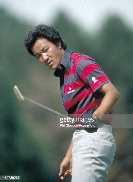 Isao Aoki Of Japan Tracking His Putt During The Us Open Golf News Photo Getty Images