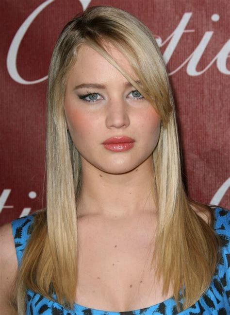 jennifer lawrence straight long hairstyle with a variety of shades of blonde