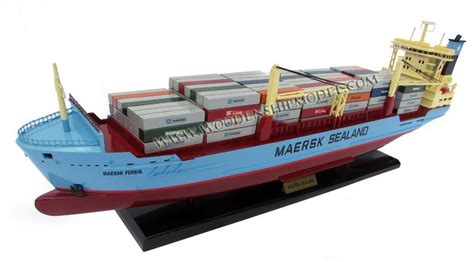 Model Container Ship Maersk Ferrol In 2021 Container Ship Model