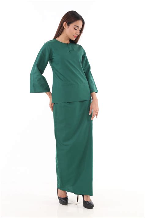 See more ideas about baju kurung, fashion, collection. 20 Trend Baju Hari Raya Wanita Terkini di Malaysia 2021 ...