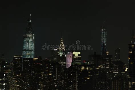 At The Center Chrysler Building In Manhattan At Night Editorial Photo
